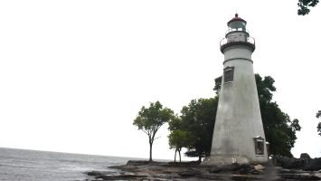 LighthouseMarblehead-16x9